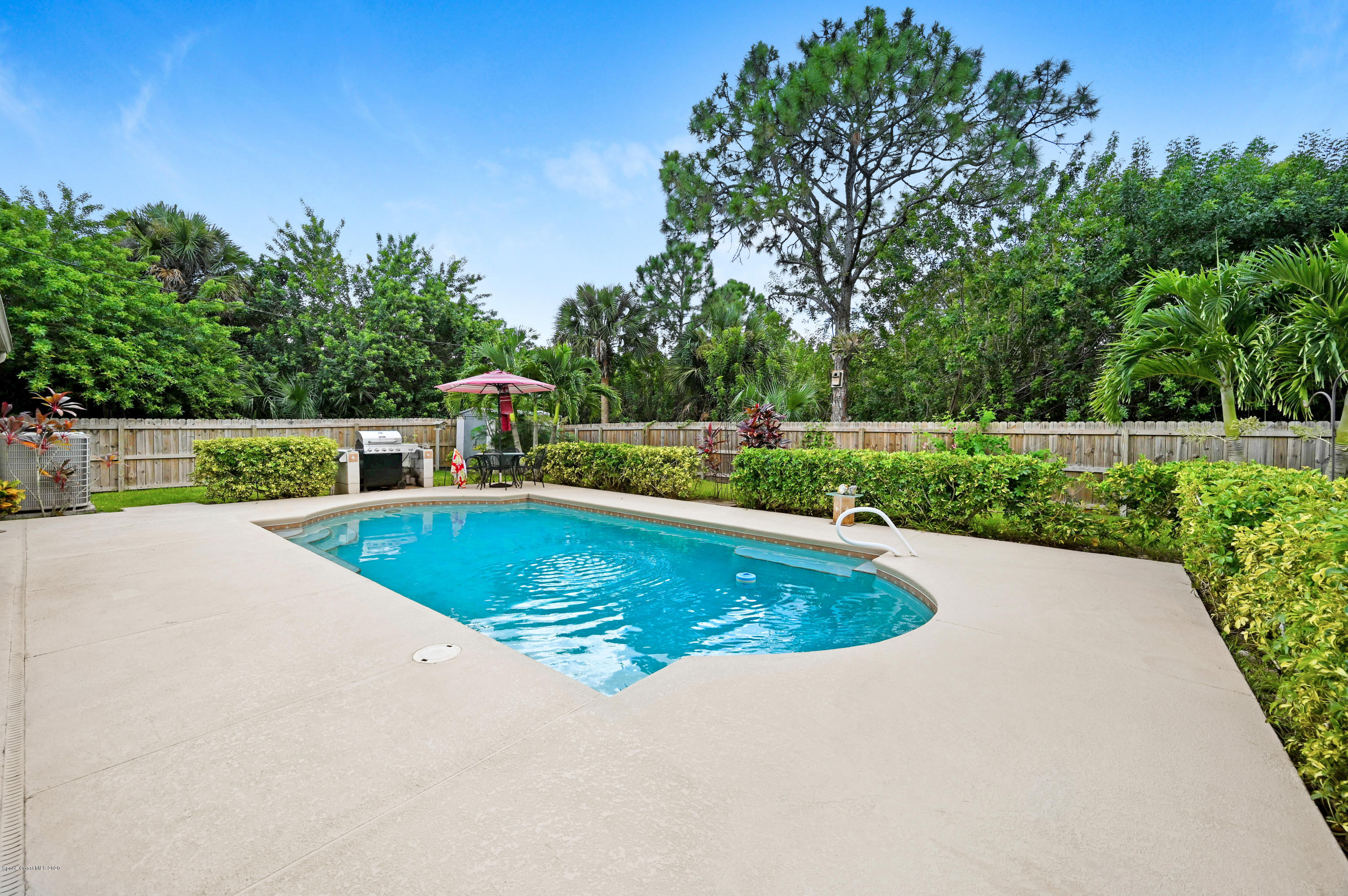 2334 Ravel Road Southeast Palm Bay, FL 32909 - Photo 34 of 34 28' x 14' Sparkling Blue Pool!