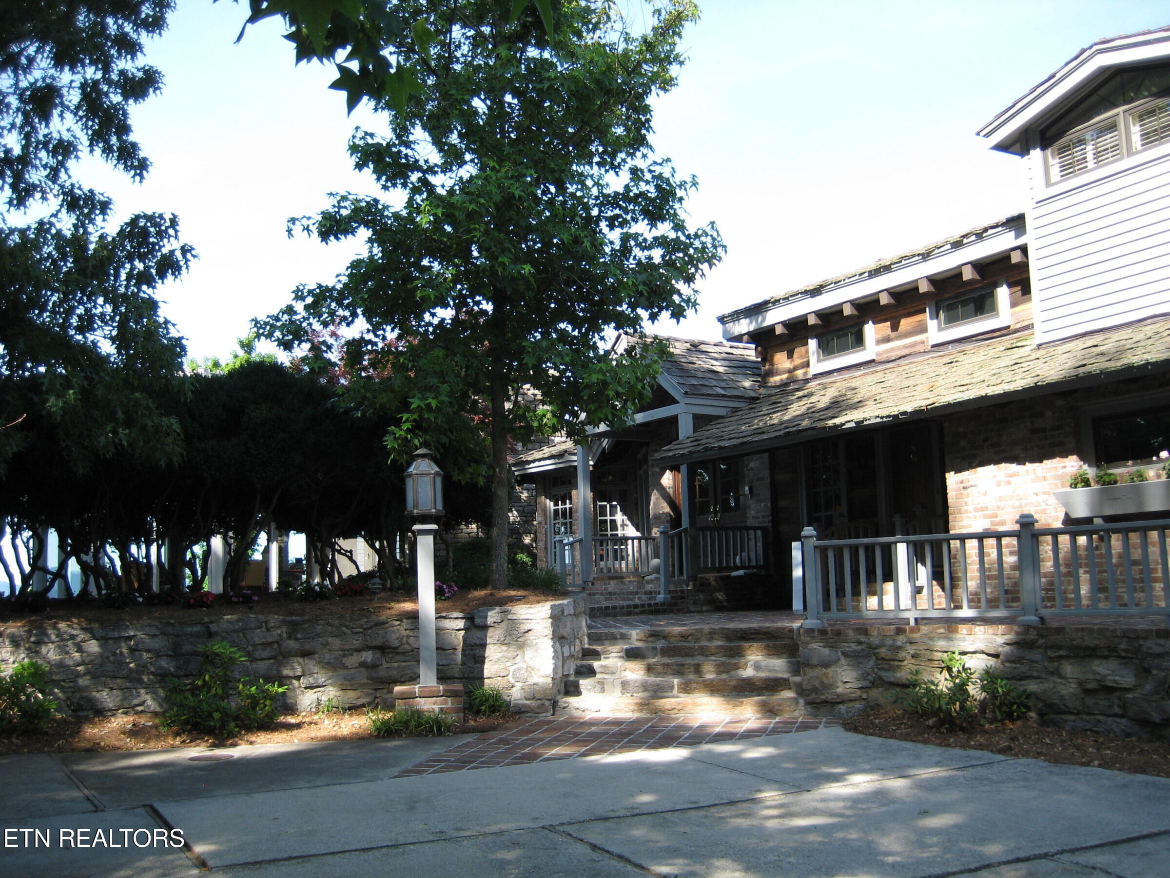 2141 Edgewater Sound Morristown, TN 37814 - Photo 9 of 14 Windswept manor house entrance