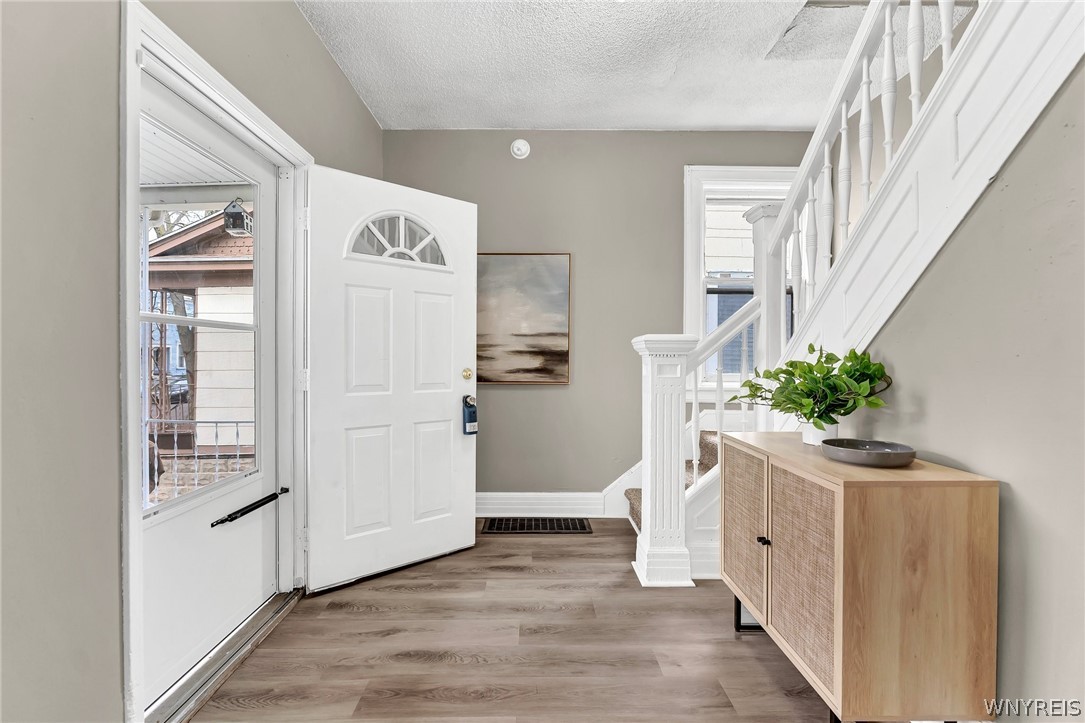 112 Congress Street Buffalo, NY 14213 - Photo 3 of 49