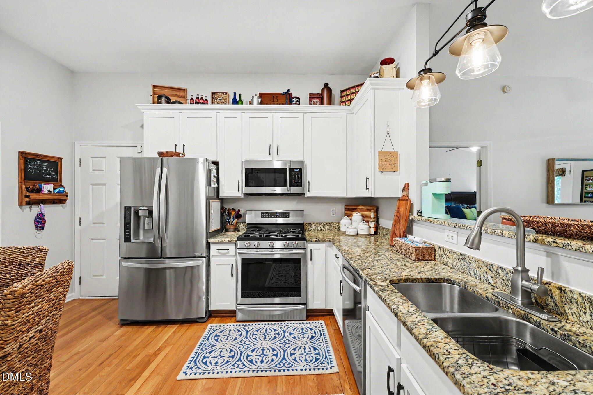 10024 Smith Basin Lane Raleigh, NC 27614 - Photo 7 of 23 Kitchen