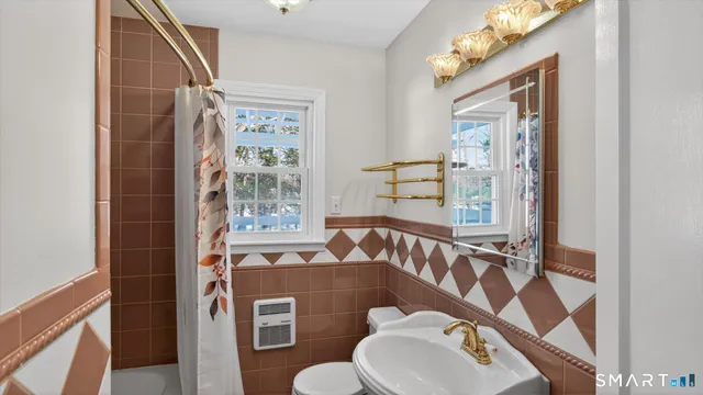 $540,000 | 4 Kearns Circle, Granby, CT 06035