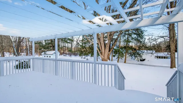 $540,000 | 4 Kearns Circle, Granby, CT 06035