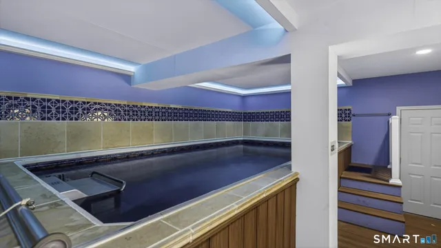 $540,000 | 4 Kearns Circle, Granby, CT 06035