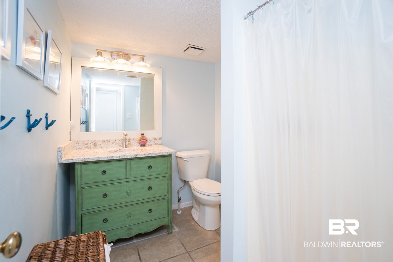 26913 Marina Road, Unit 115 Orange Beach, AL 36561 - Photo 13 of 24 Guest Bath
