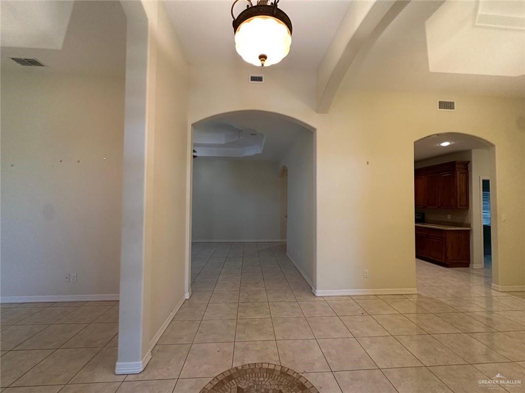 2302 Hitching Post Boulevard Harlingen, TX 78552 - Photo 3 of 27