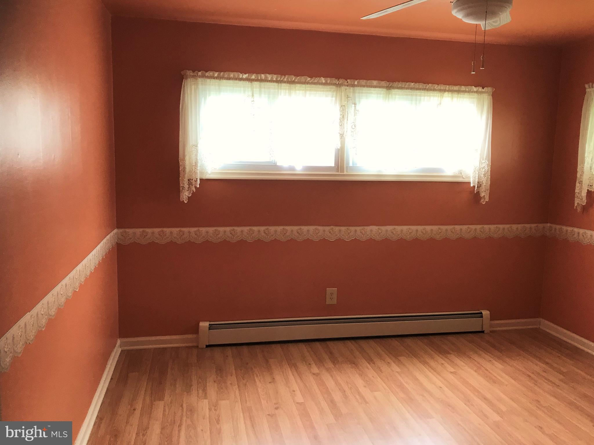2818 Woodhaven Road Philadelphia, PA 19154 - Photo 3 of 37 Gallery Image 3