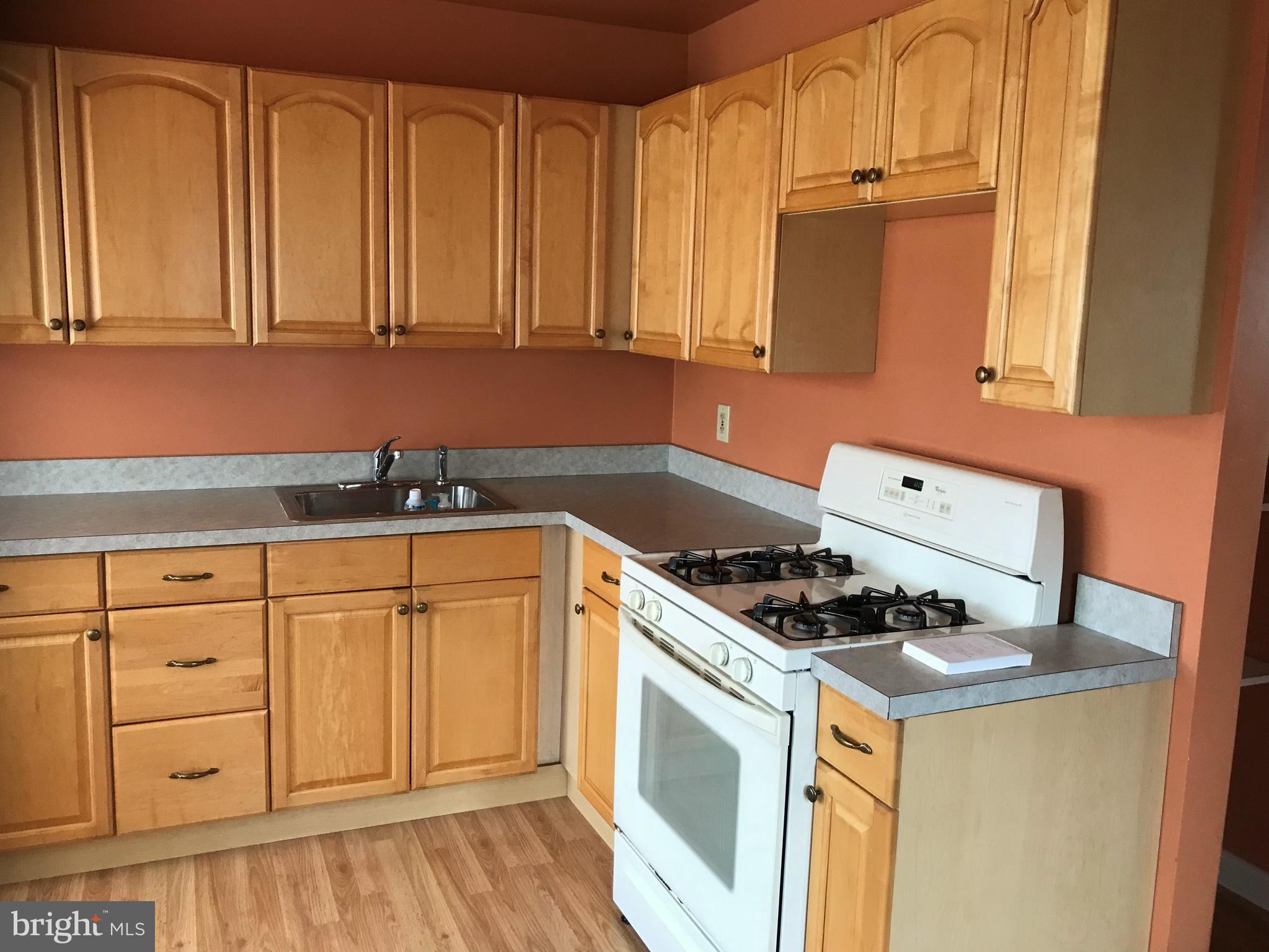 2818 Woodhaven Road Philadelphia, PA 19154 - Photo 8 of 37 Gallery Image 8