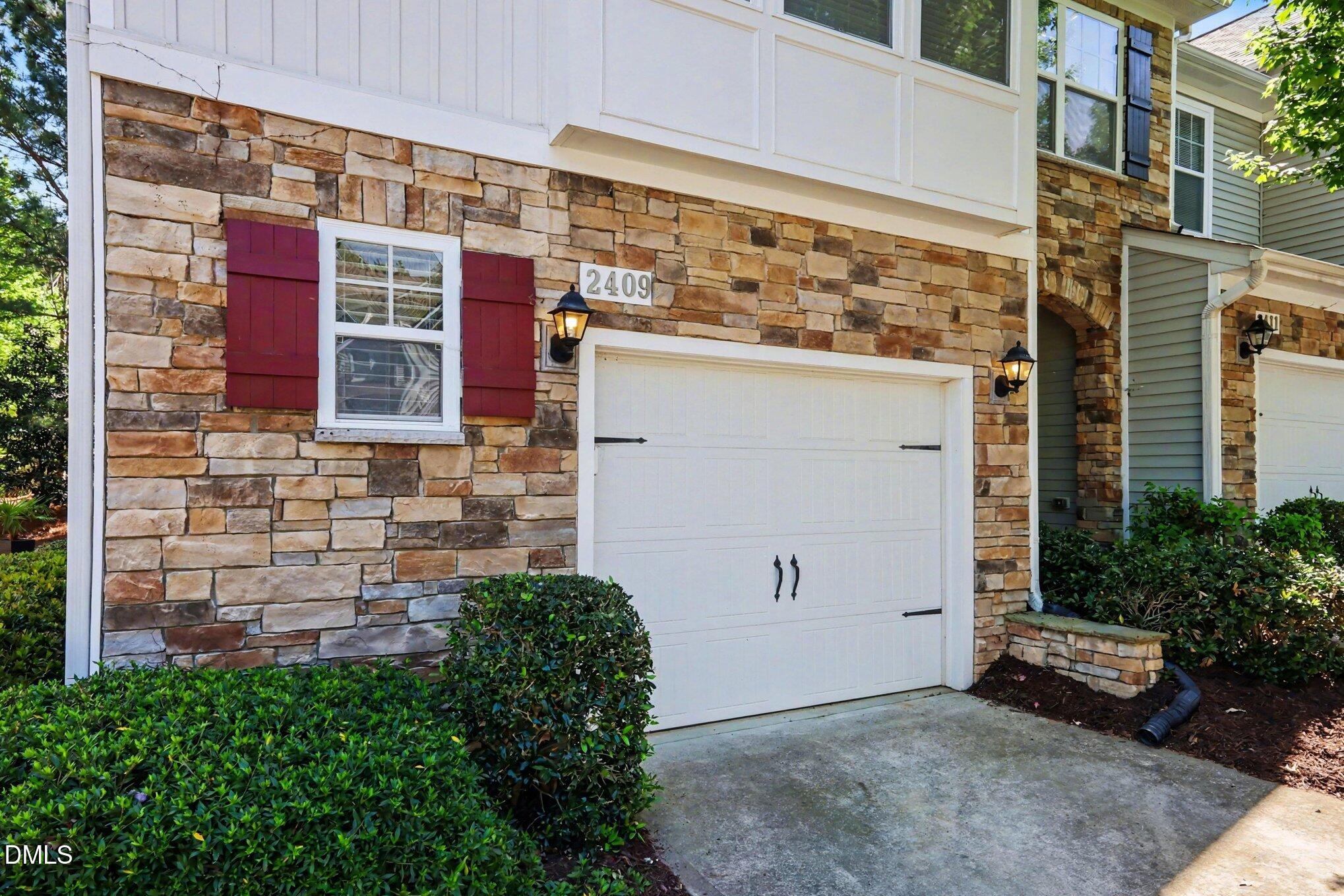 2409 Memory Ridge Drive Raleigh, NC 27606 - Photo 4 of 36 a view of a building