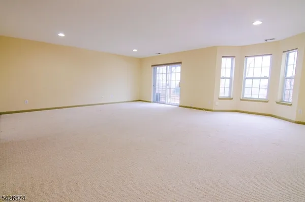 $4,350 | 3027 King Court, Green Brook, NJ 08812