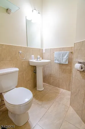 $4,350 | 3027 King Court, Green Brook, NJ 08812