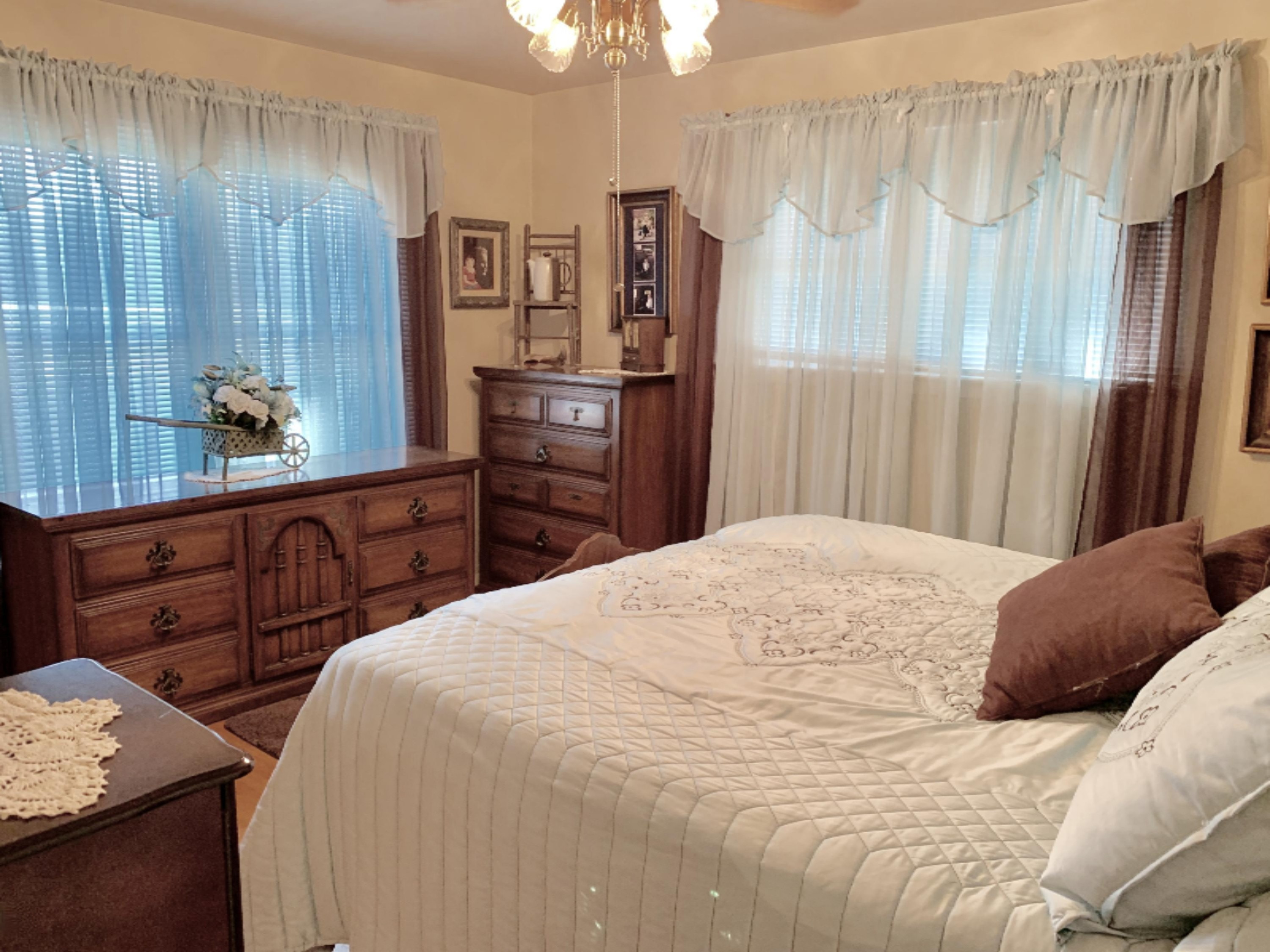 5388 South Pipestone Road Sodus, MI 49126 - Photo 6 of 48 IMG_8907