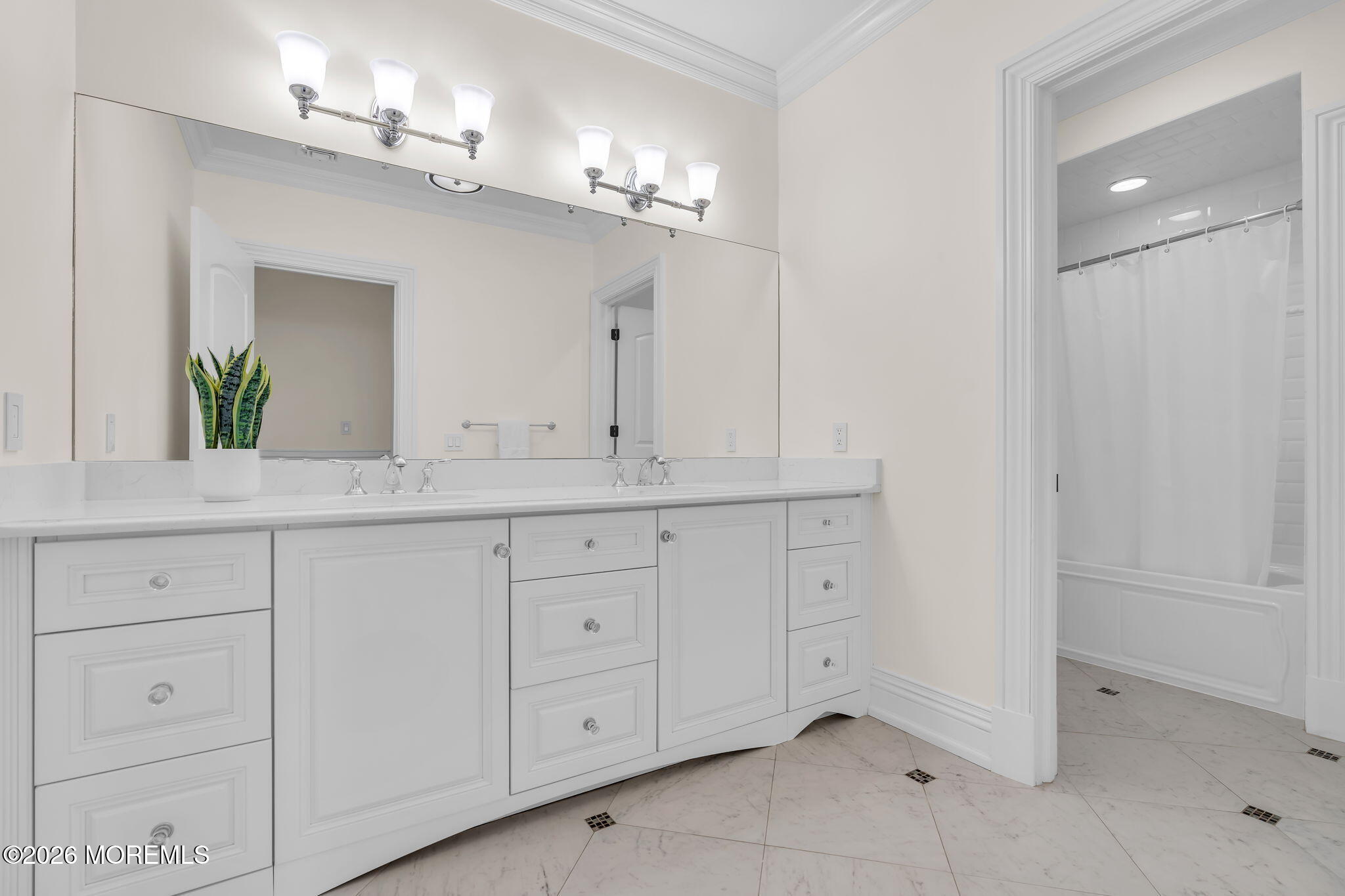 586 Ridge Road Fair Haven, NJ 07704 - Photo 43 of 94 58-web-or-mls-DSC01009