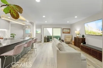 $3,900 | 4610 Park Granada, Unit 2, Calabasas, CA 91302