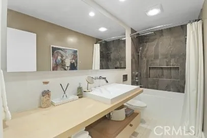 $3,900 | 4610 Park Granada, Unit 2, Calabasas, CA 91302
