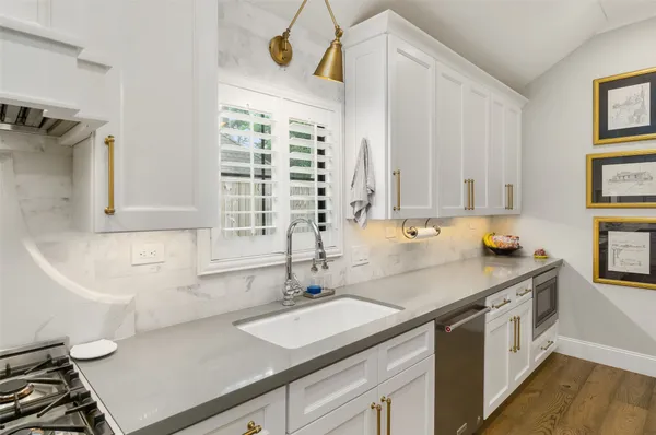 $7,500 | 815 Thornvine Lane, Houston, TX 77079