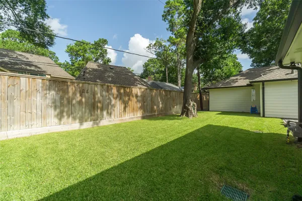 $7,500 | 815 Thornvine Lane, Houston, TX 77079