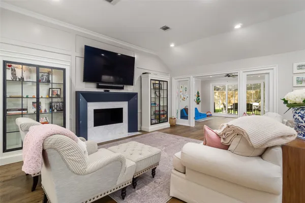 $7,500 | 815 Thornvine Lane, Houston, TX 77079