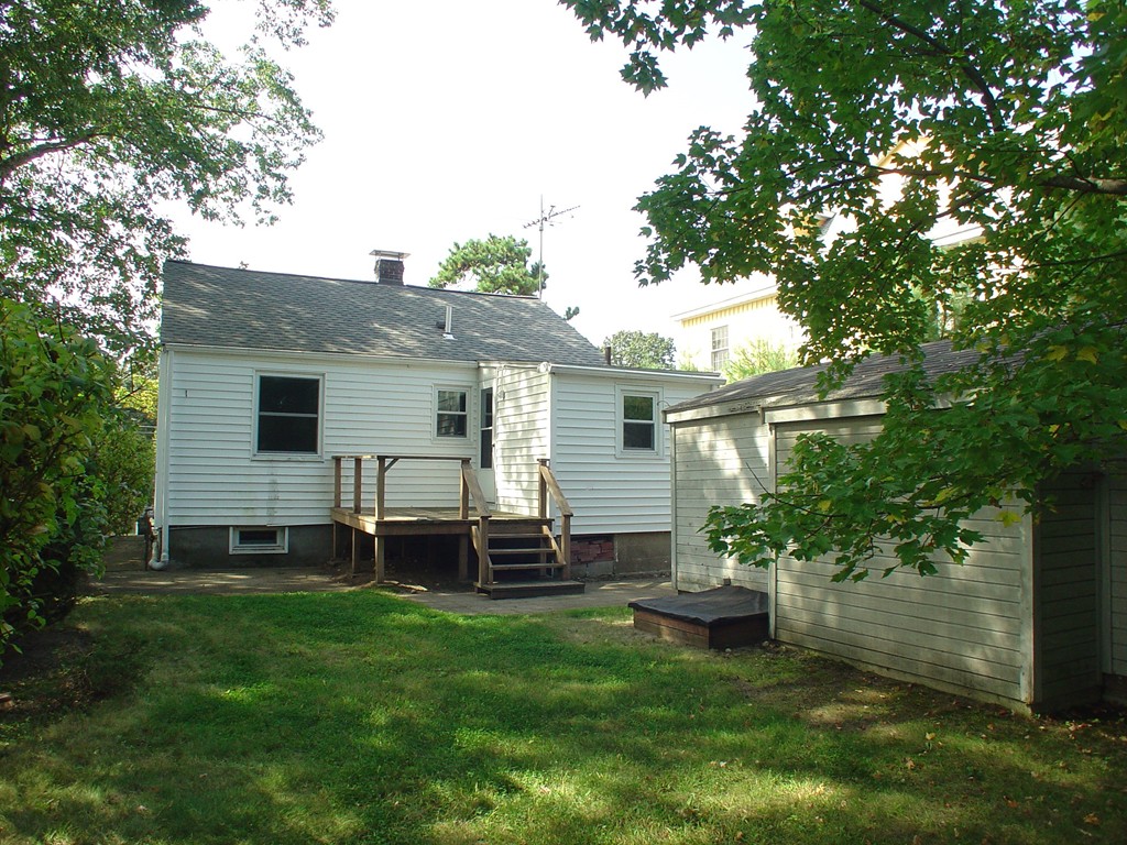 41 Bridle Road Billerica, MA 01821 - Photo 3 of 19