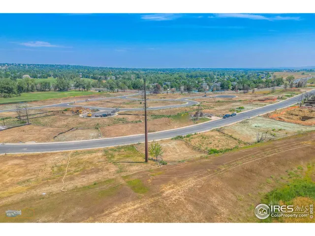 a view of an outdoor space and yard