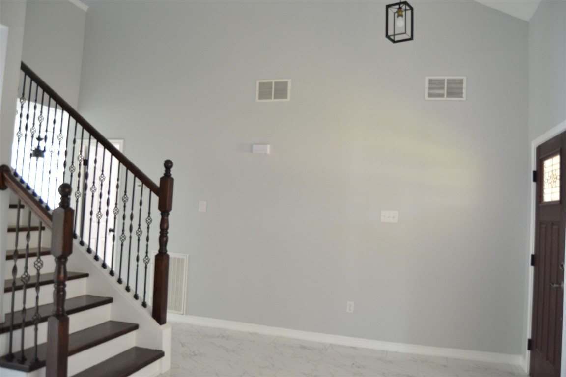 2242 Gray Hawk Lane Katy, TX 77449 - Photo 7 of 32 Different view