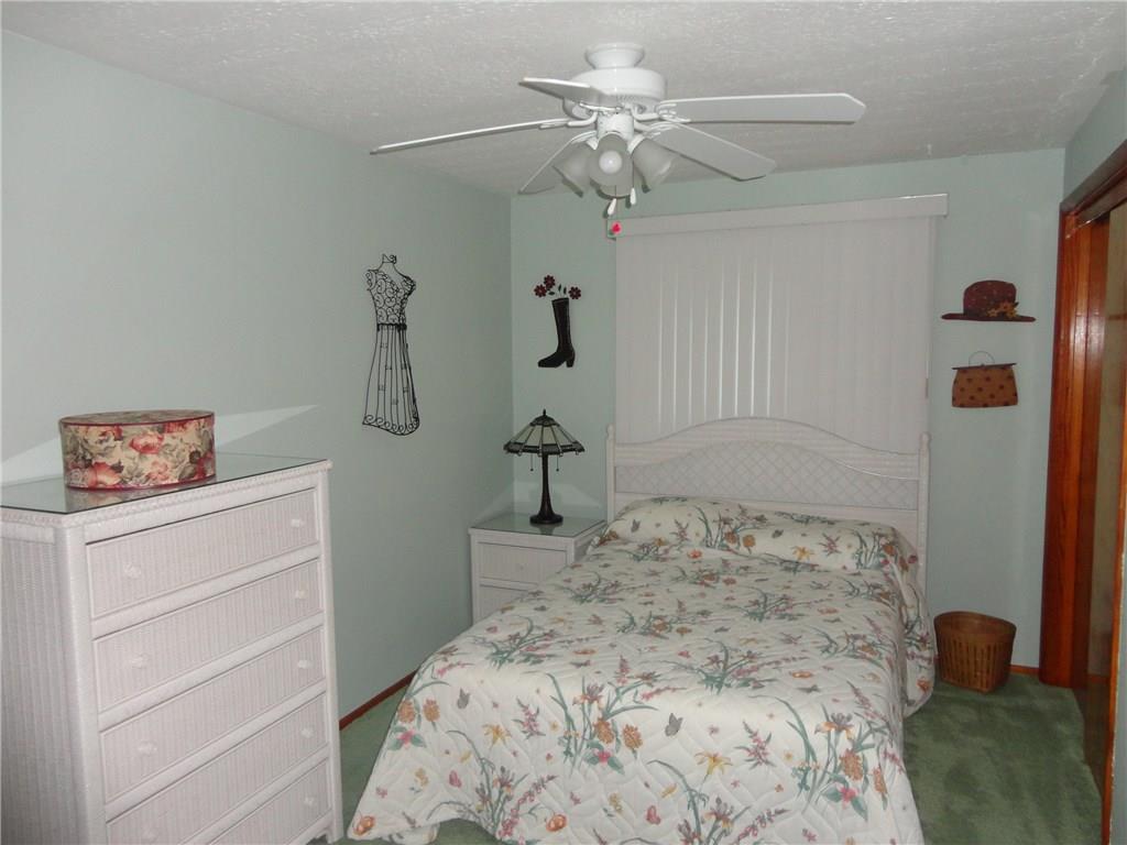 1407 Ridge Road Jeannette, PA 15644 - Photo 14 of 21