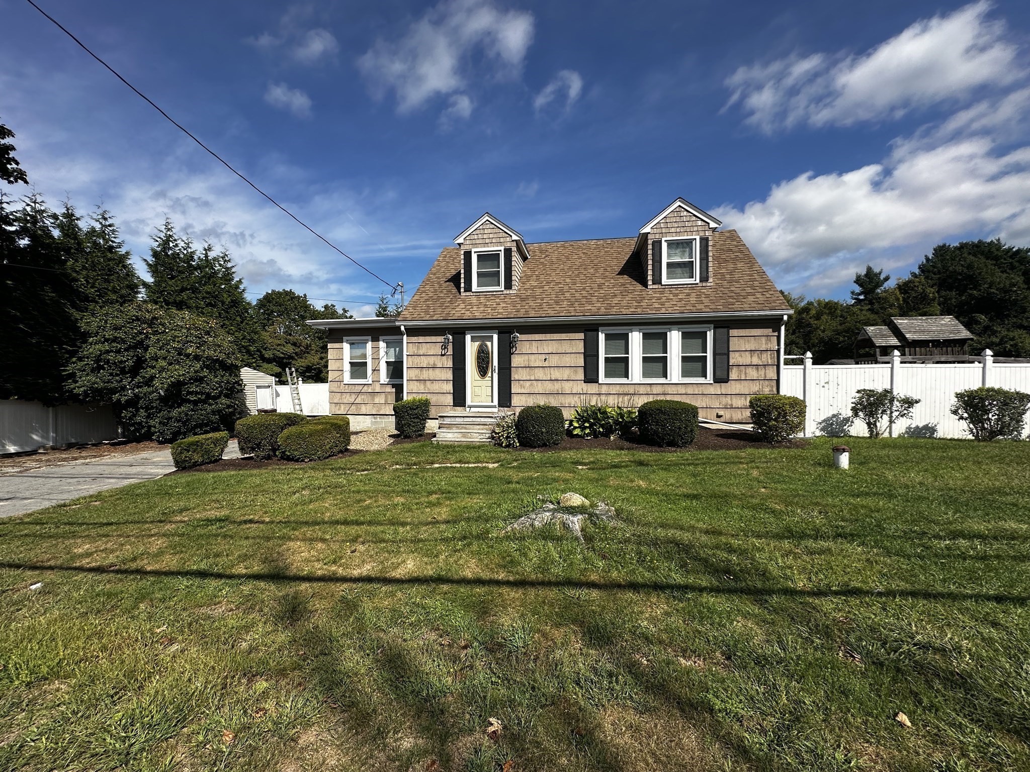 770 Main Street Acushnet, MA 02743 - Photo 3 of 19 Gallery Image 3