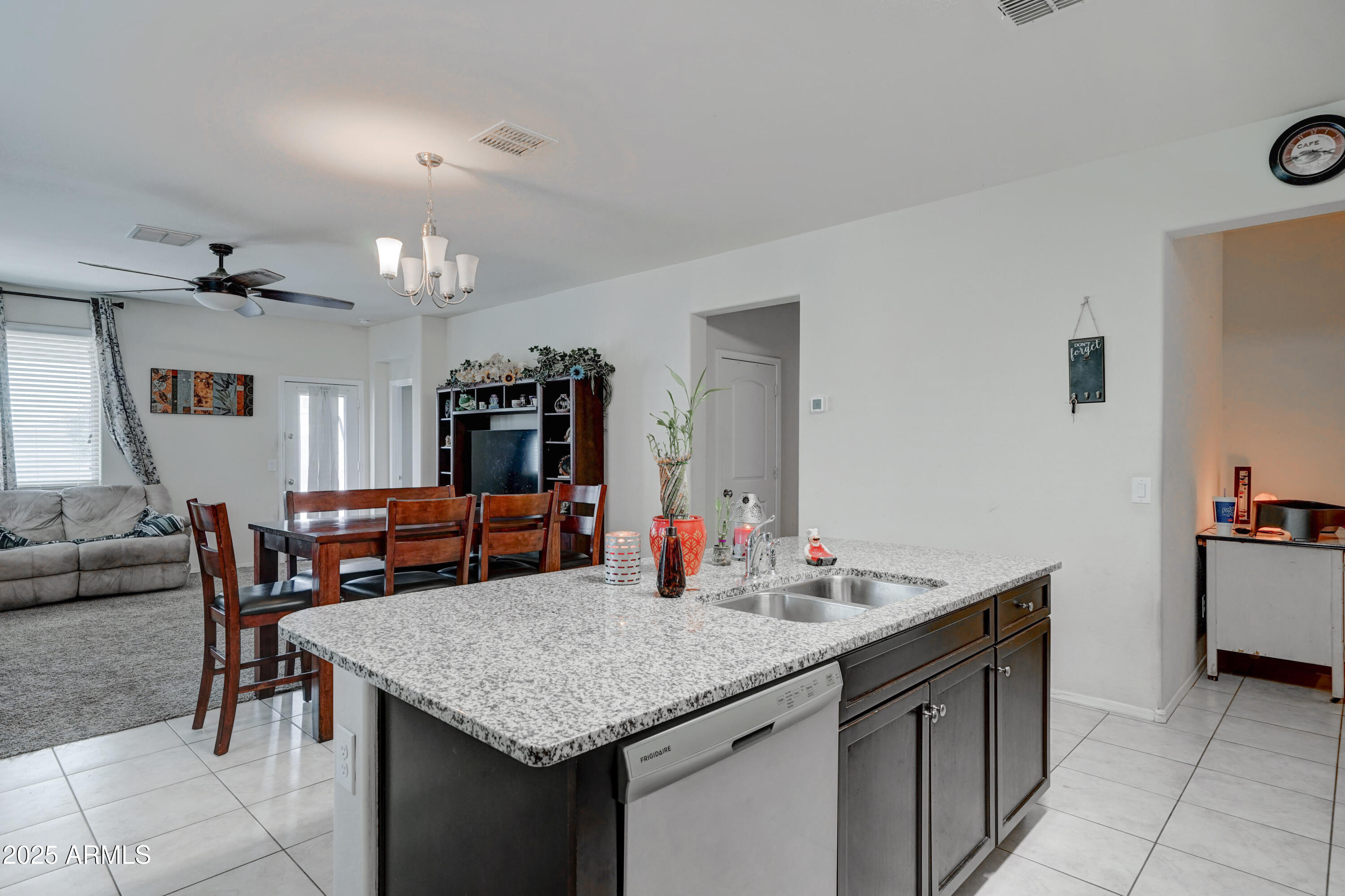 30263 West Pinchot Avenue Buckeye, AZ 85396 - Photo 8 of 25 30263 W Pinchot Ave-8