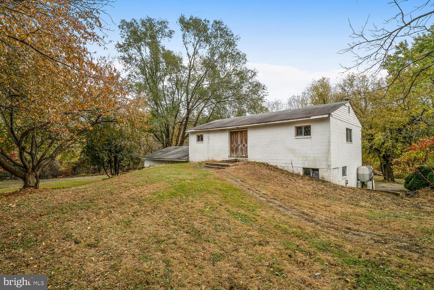 17000 Carwell Road Silver Spring, MD 20905 - Photo 8 of 15 Guest House