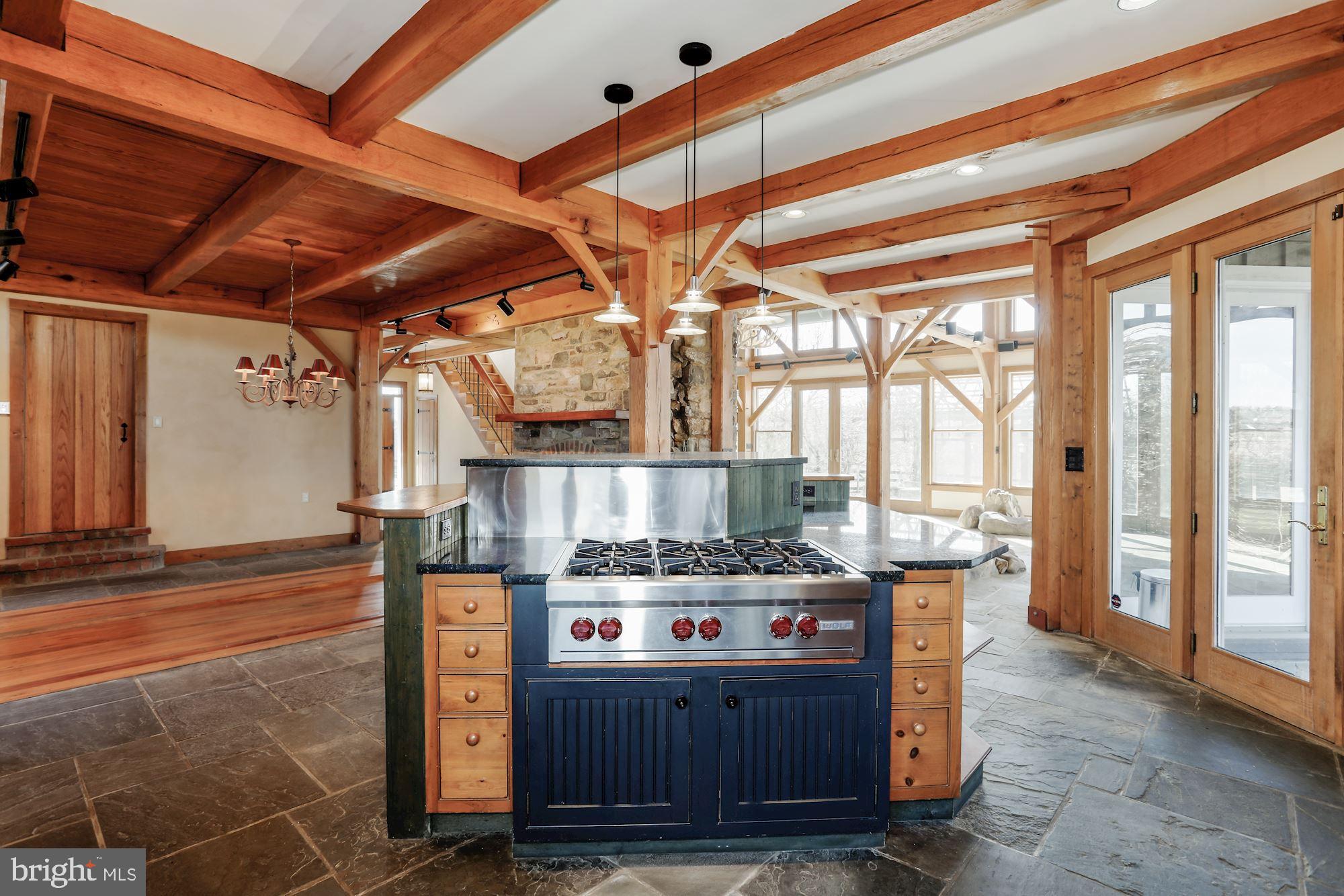 36913 Paxson Road Purcellville, VA 20132 - Photo 19 of 47 Gas kitchen 6-burner stove