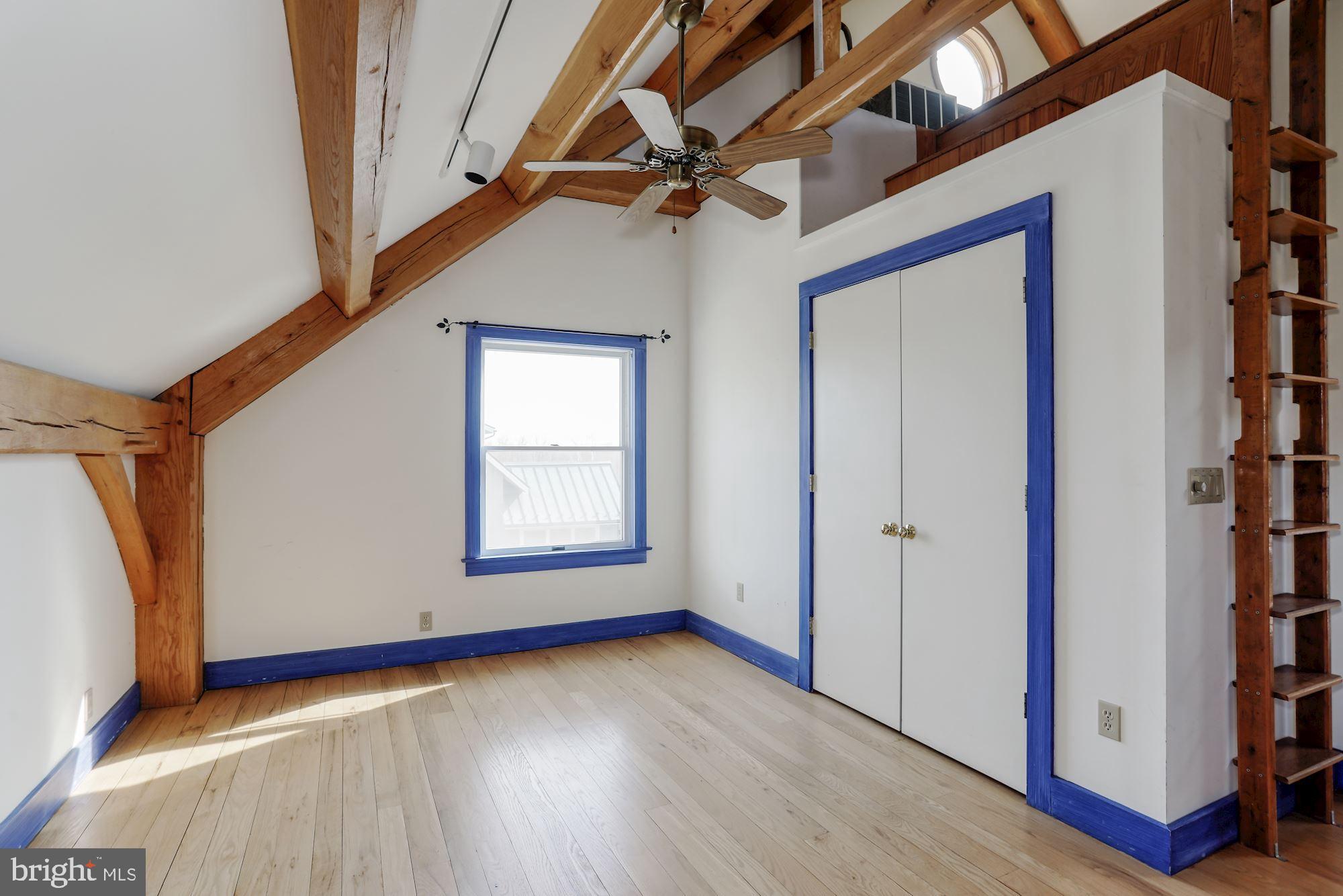 36913 Paxson Road Purcellville, VA 20132 - Photo 27 of 47 Second bedroom