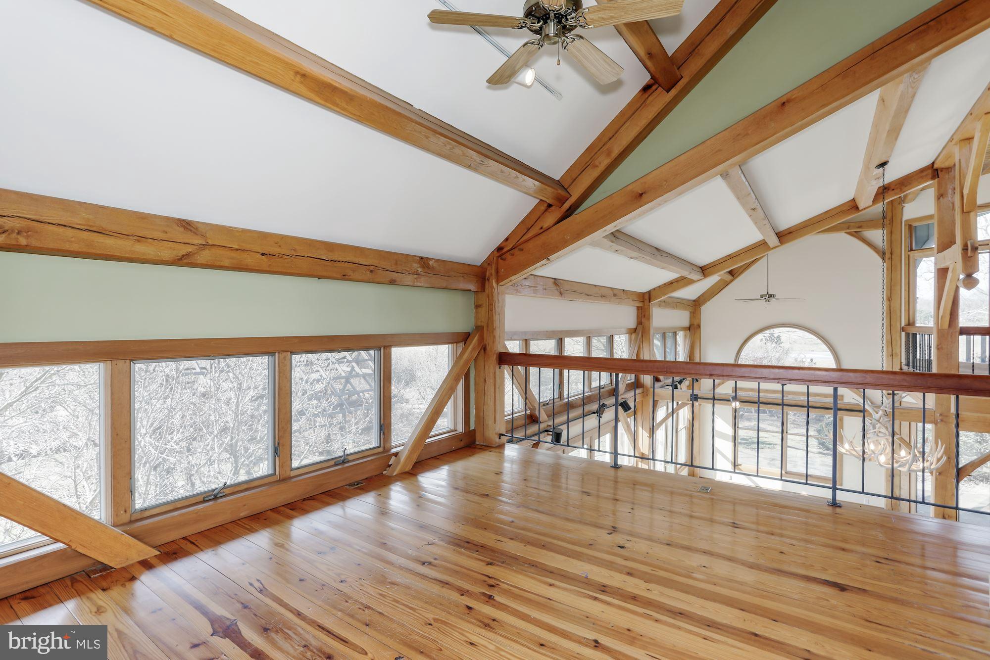 36913 Paxson Road Purcellville, VA 20132 - Photo 29 of 47 Third bedroom open to downstairs