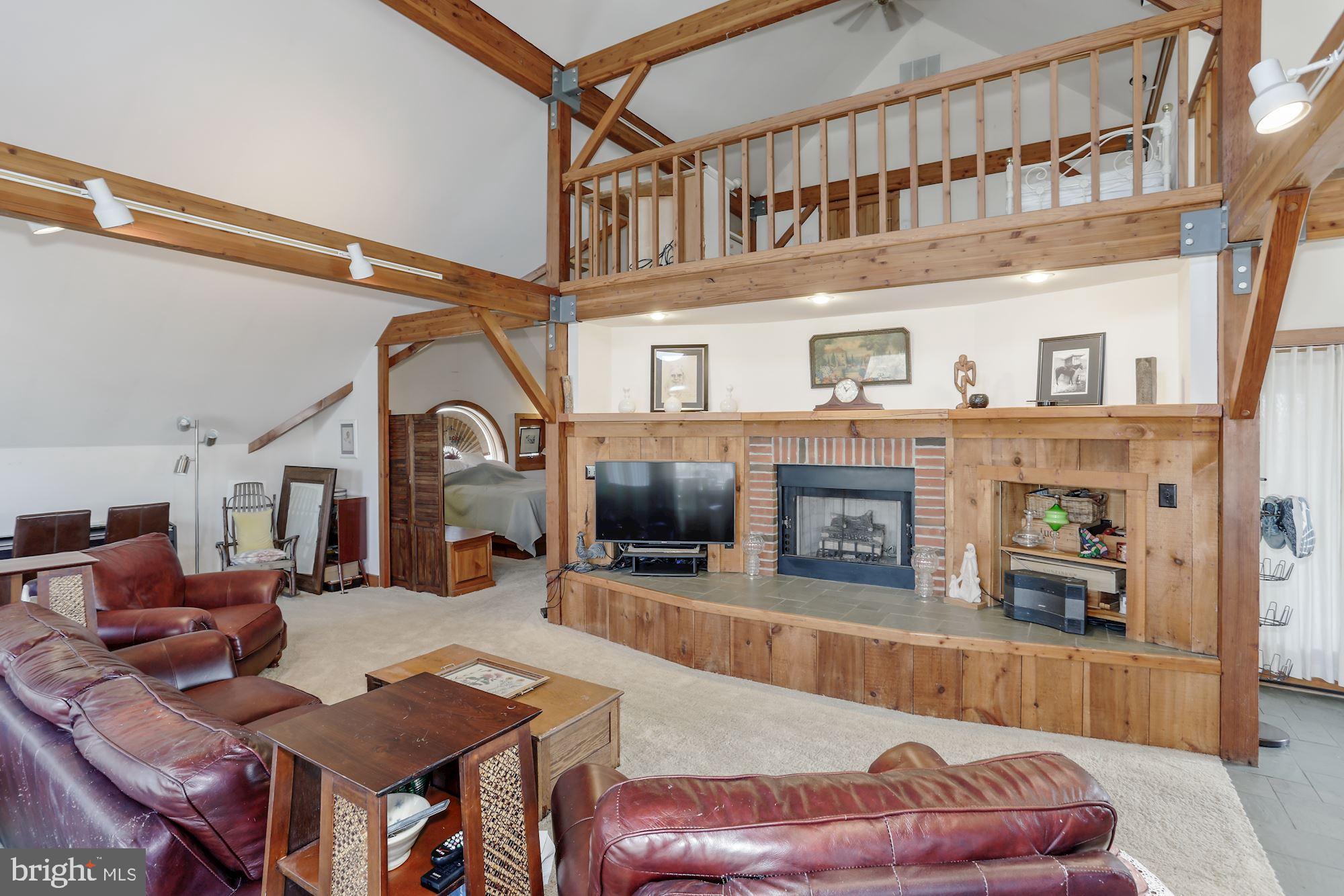 36913 Paxson Road Purcellville, VA 20132 - Photo 33 of 47 One bedroom w loft apartment