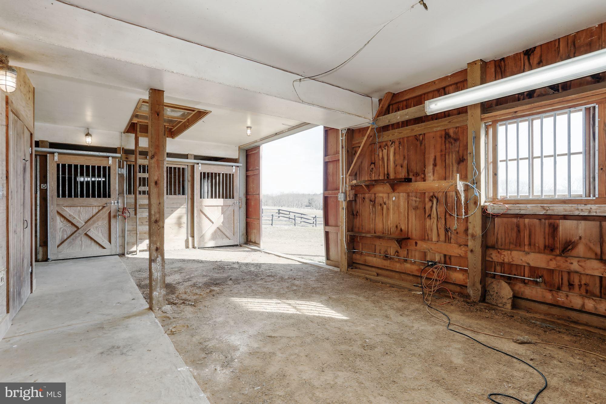 36913 Paxson Road Purcellville, VA 20132 - Photo 38 of 47 3-stall barn open to paddocks
