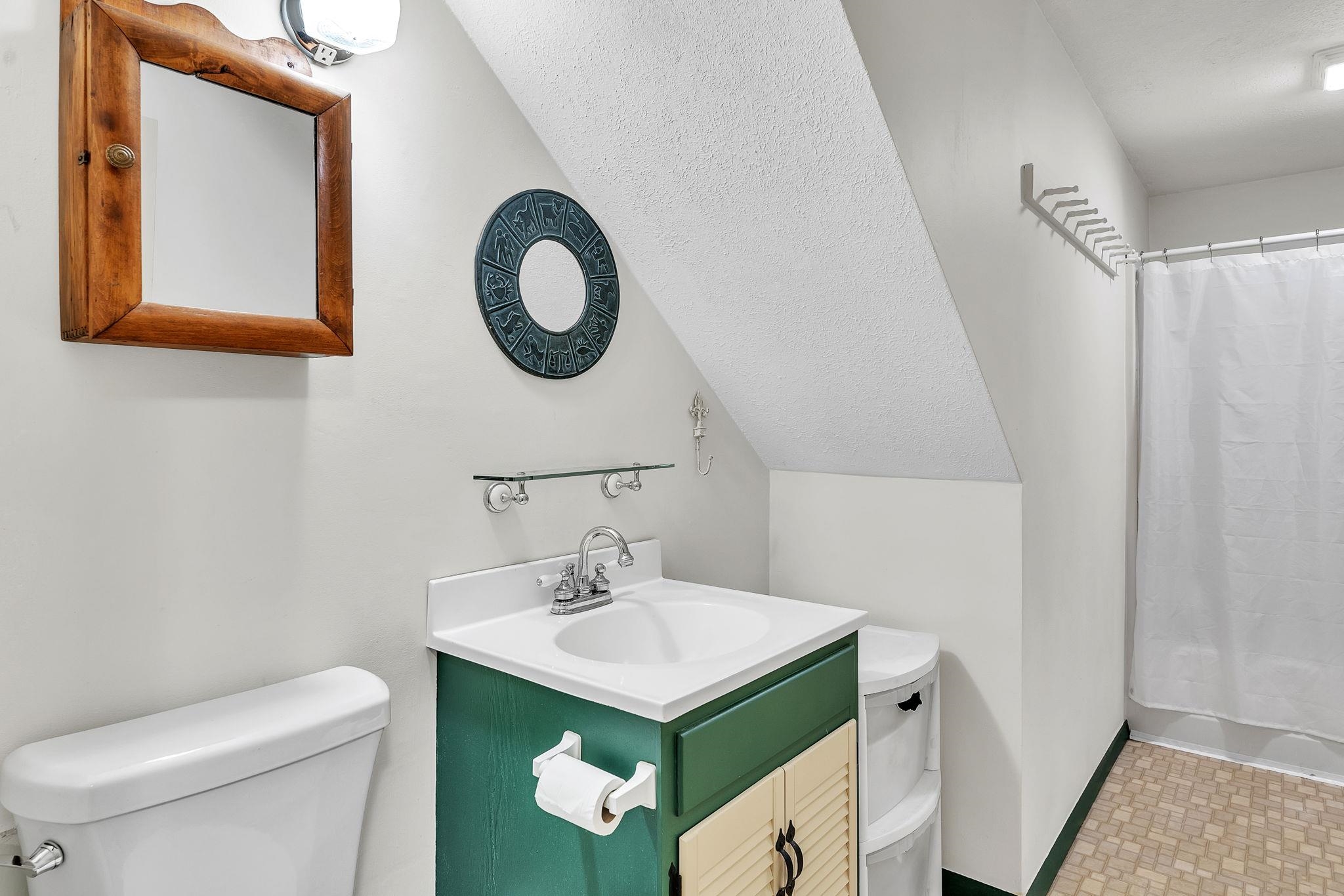 122 Cold Spring Road Milton, VT 05468 - Photo 19 of 40