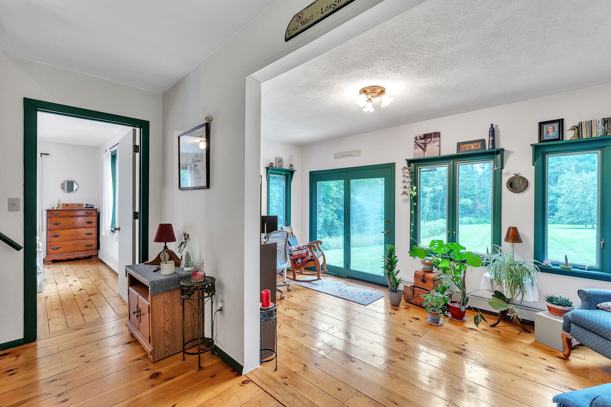 122 Cold Spring Road Milton, VT 05468 - Photo 4 of 40