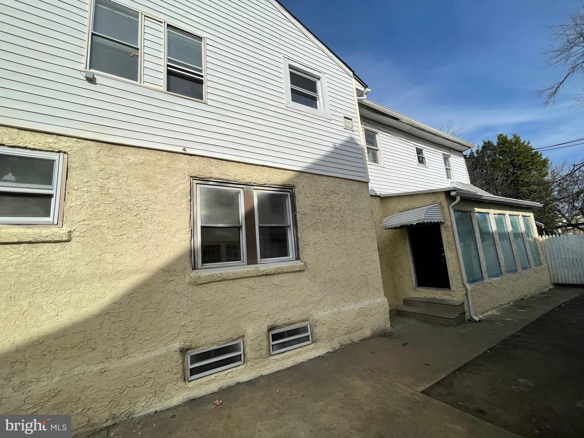 5331 Rising Sun Avenue Philadelphia, PA 19120 - Photo 3 of 38