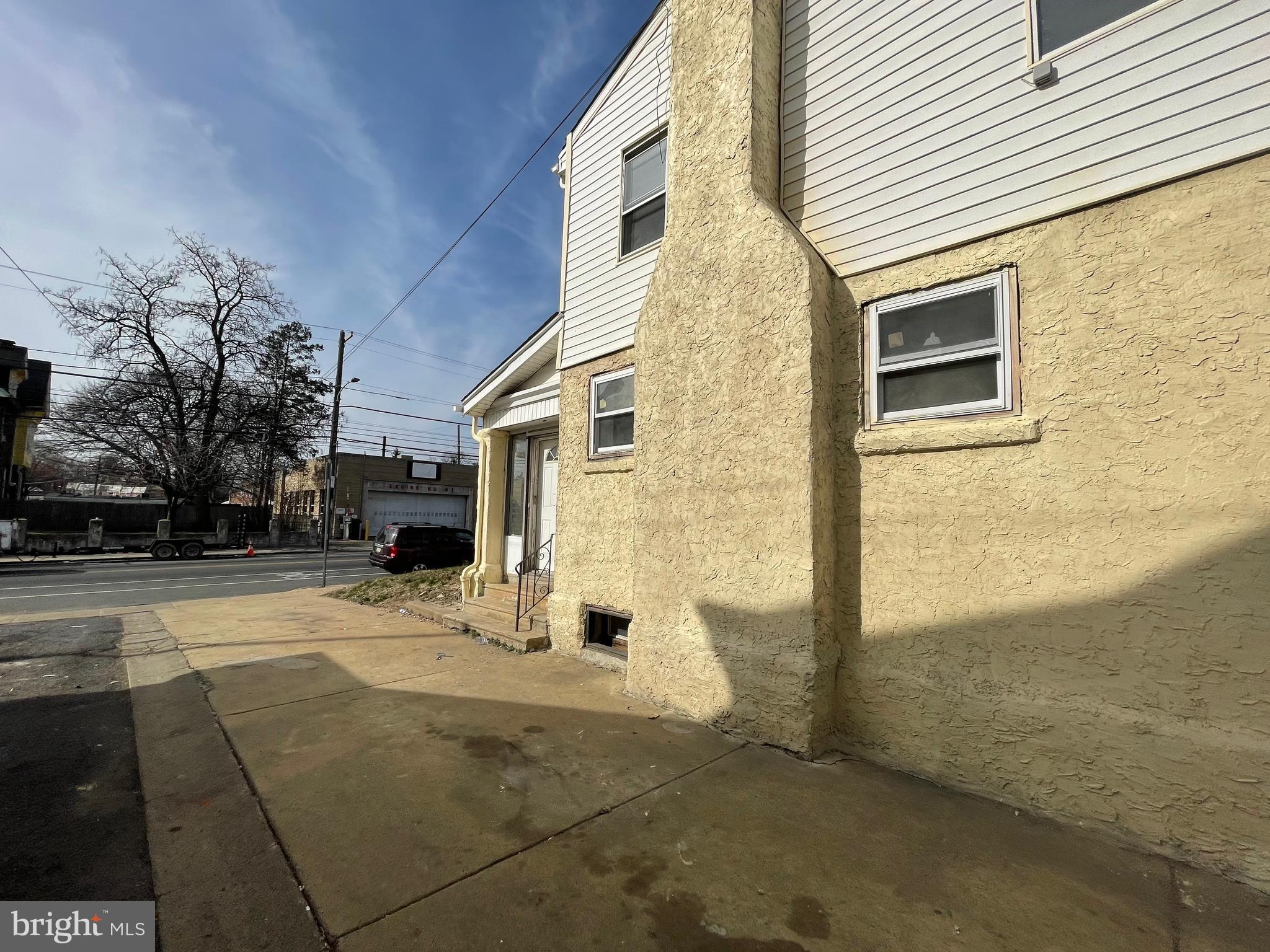5331 Rising Sun Avenue Philadelphia, PA 19120 - Photo 4 of 38