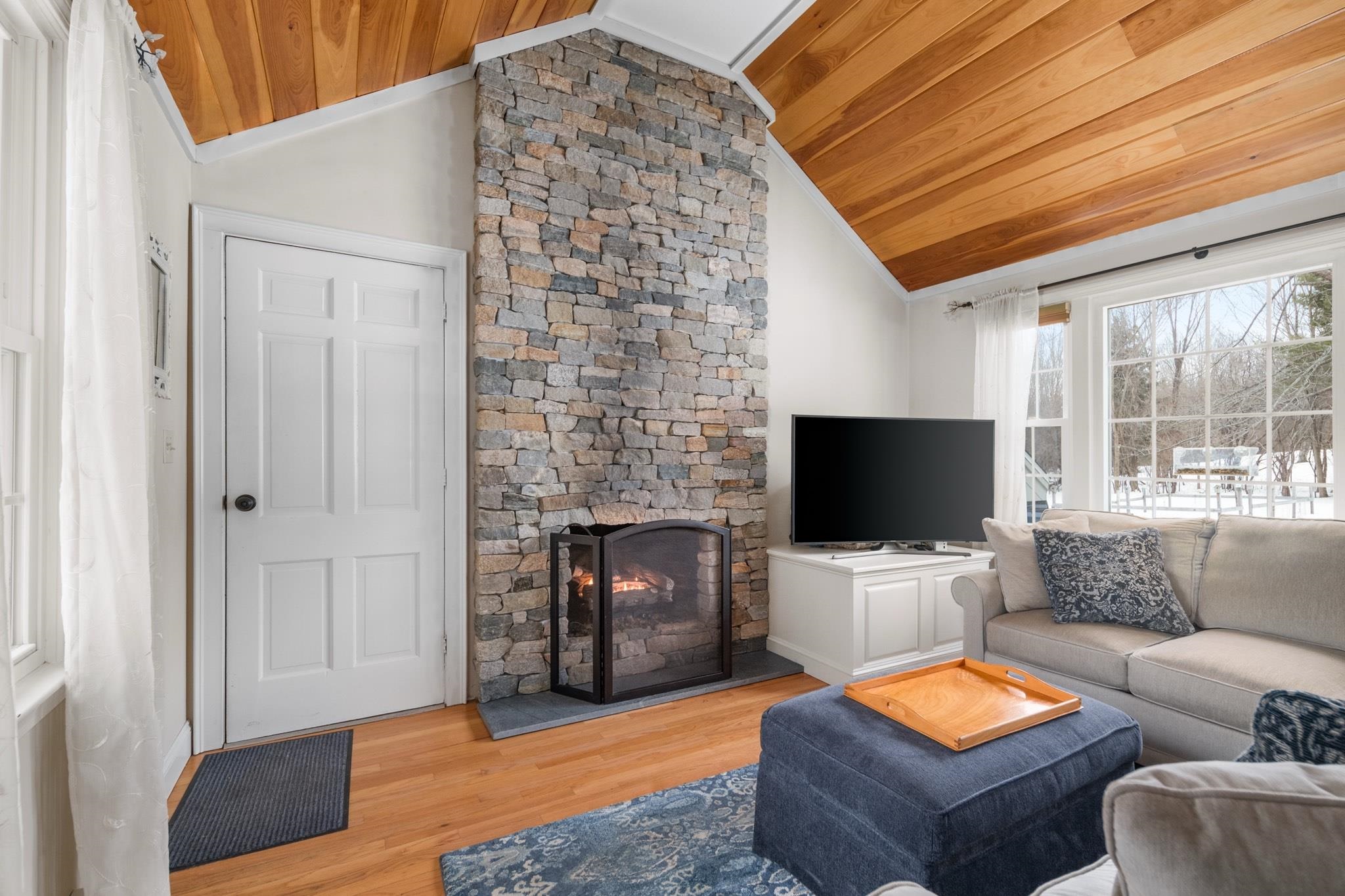 6 Meloon Road Greenland, NH 03840 - Photo 8 of 43