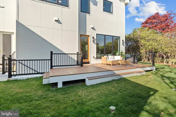 $2,249,000 | 2520 5th Street South, Arlington, VA 22204