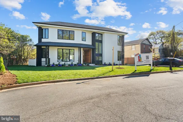 $2,249,000 | 2520 5th Street South, Arlington, VA 22204