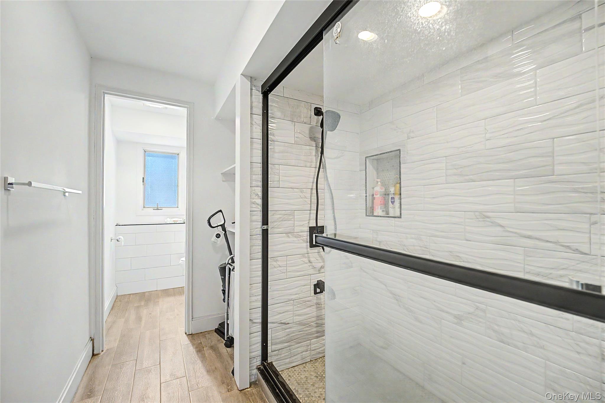 20 Russell Park Road Syosset, NY 11791 - Photo 28 of 42