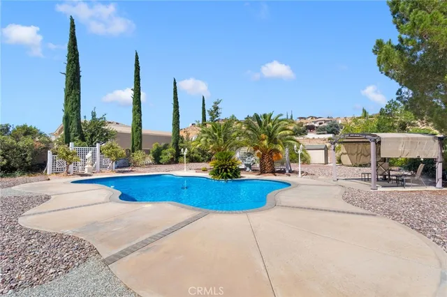 $700,000 | 7614 Calpella Avenue, Hesperia, CA 92345