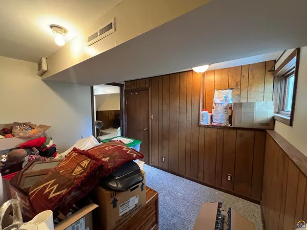 $219,900 | 2033 West 7th Avenue, Emporia, KS 66801