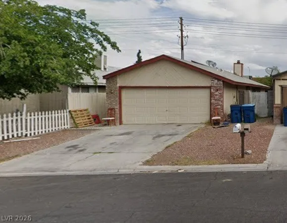 $1,700 | 6824 West Atrium Avenue, Las Vegas, NV 89108