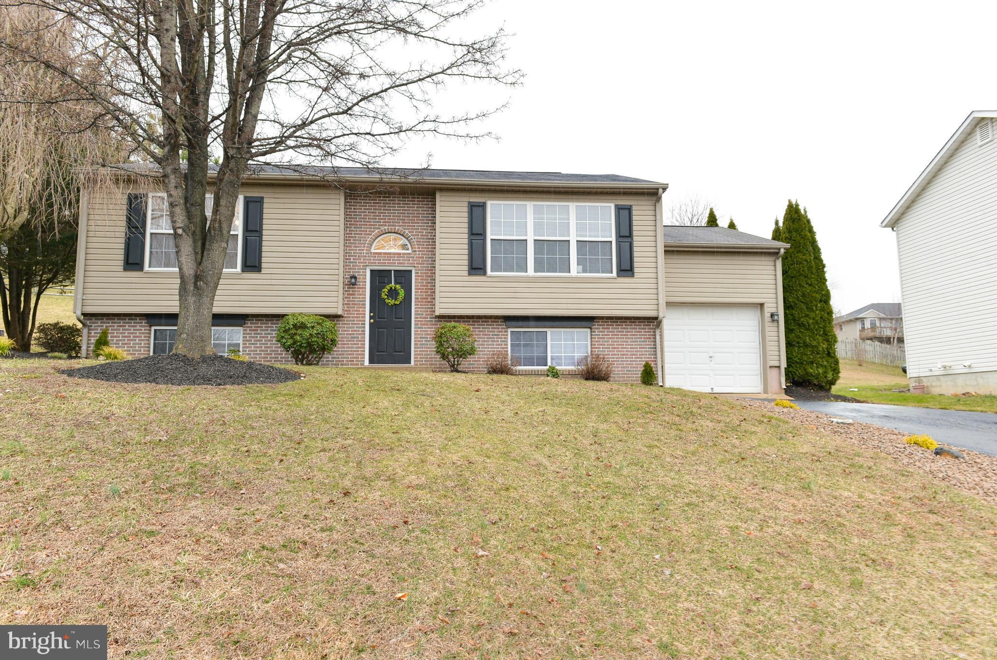 204 Mason Runn Lane Rising Sun, MD 21911 - Photo 2 of 15 Exterior (Front)