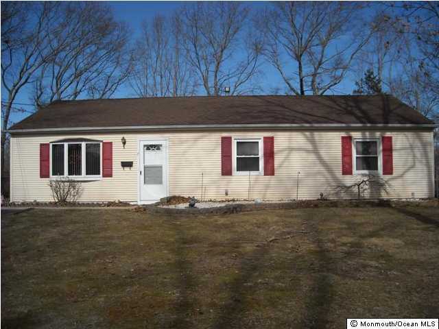 7 Woodland Road Bayville, NJ 08721 - Photo 1 of 3 Primary Photo