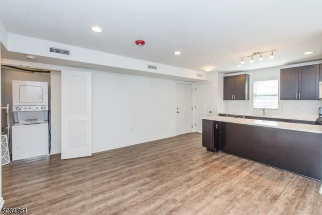 $2,375 | 1 Leona Drive, Unit 6, Morristown, NJ 07960