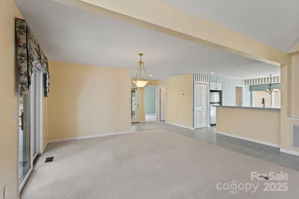 $495,000 | 514 Cobblestone Lane, Flat Rock, NC 28731