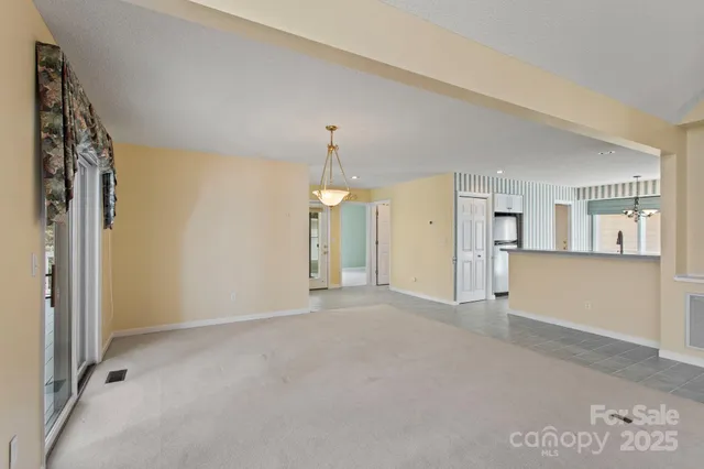 $495,000 | 514 Cobblestone Lane, Flat Rock, NC 28731