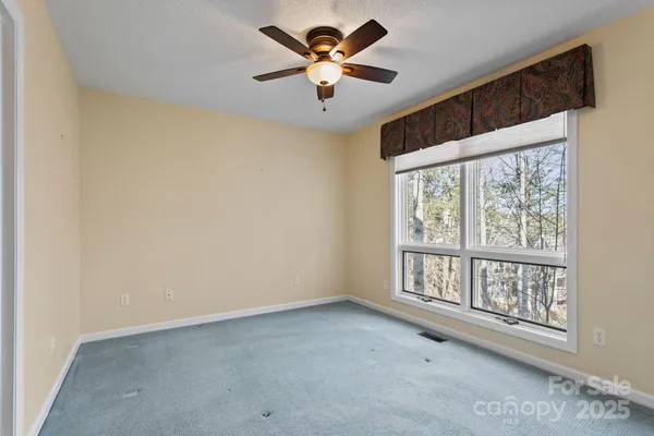 $495,000 | 514 Cobblestone Lane, Flat Rock, NC 28731